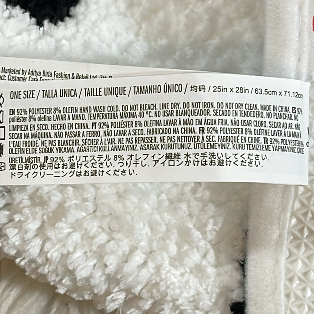 HELLO KITTY SANRIO Floor Mat NEW - Picture 6 of 9